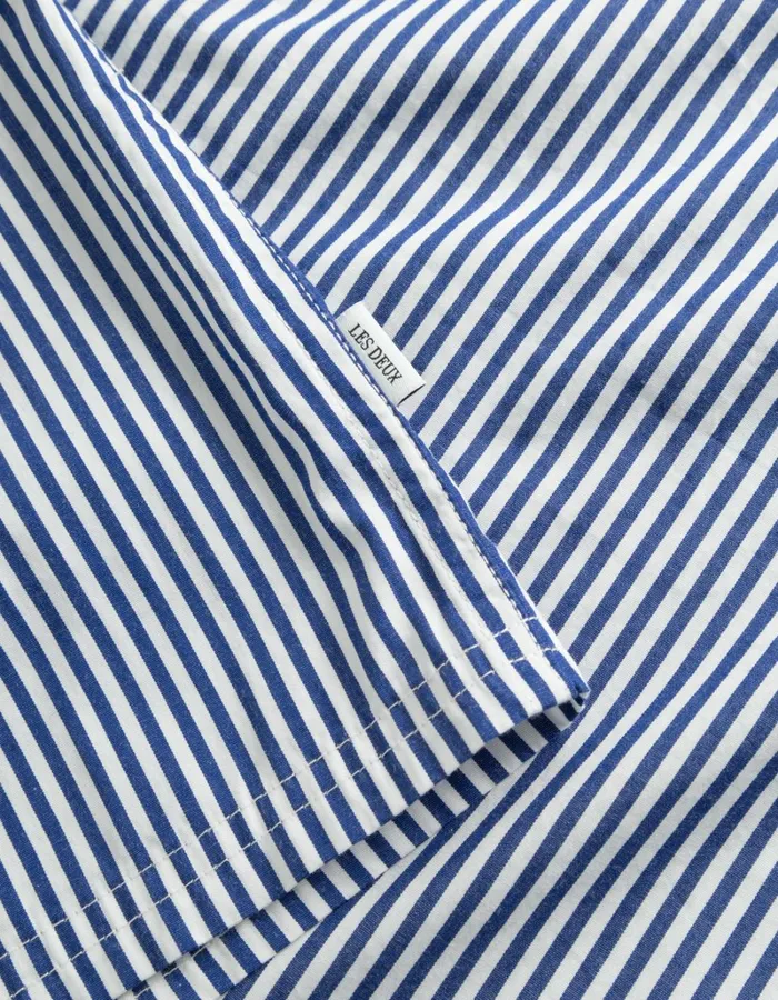 Men Les Deux ShirtsOvershirts Lawson 20 Poplin Shirt 8211 WhiteSurf Blue