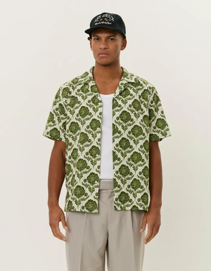 Men Les Deux ShirtsOvershirts Lesley Flower Tile AOP SS Shirt 8211 Vintage GreenIvory