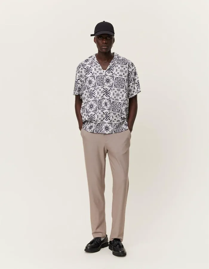 Men Les Deux ShirtsOvershirts Tiles AOP SS Shirt 8211 WhiteBlack