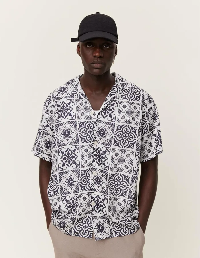 Men Les Deux ShirtsOvershirts Tiles AOP SS Shirt 8211 WhiteBlack