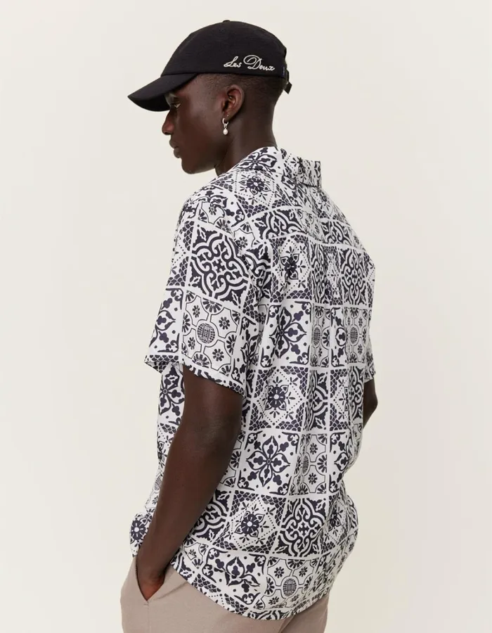 Men Les Deux ShirtsOvershirts Tiles AOP SS Shirt 8211 WhiteBlack