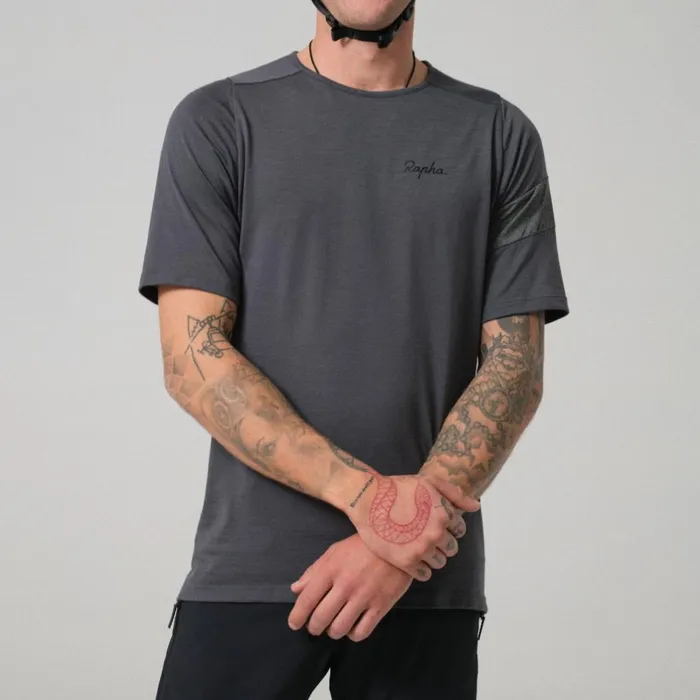 Men Trail Merino Short Sleeve Tshirt Dark Greyblack Rapha TShirts and Tops