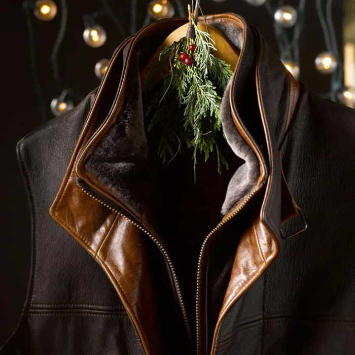 Men Trekker Shearling Vest Dark Brown Orvis Jackets