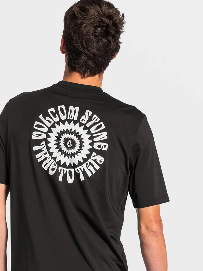 Mens Rashguards Volcom Faulter Short Sleeve UPF 50 Rashguard 8211 Black