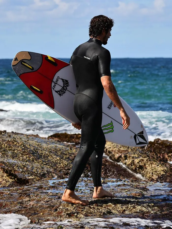 Mens Rashguards Volcom Modulator 2mm Short Arm Chest Zip Wetsuit 8211 Black