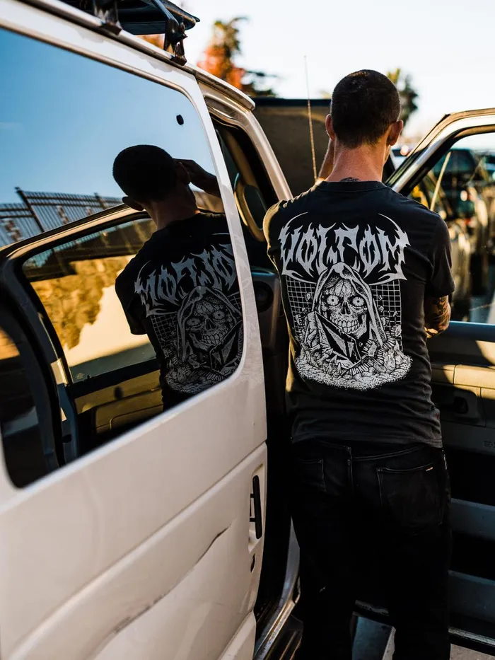 Mens TShirts and Tanks Volcom Skate Vitals Crypt Ripper Short Sleeve Tee 8211 Black