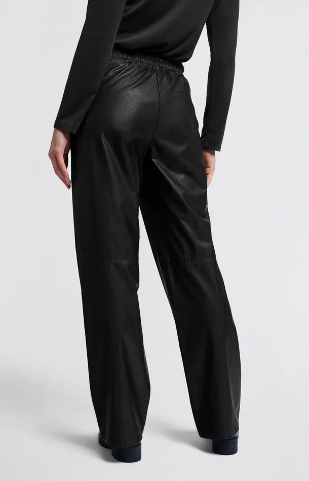 Metallic Faux Leather Pants With Wide Legs And Regular Fit Black Women YAYA Trousers Metallic Faux Leather Pants With Wide Legs And Regular Fit Black Women YAYA Trousers