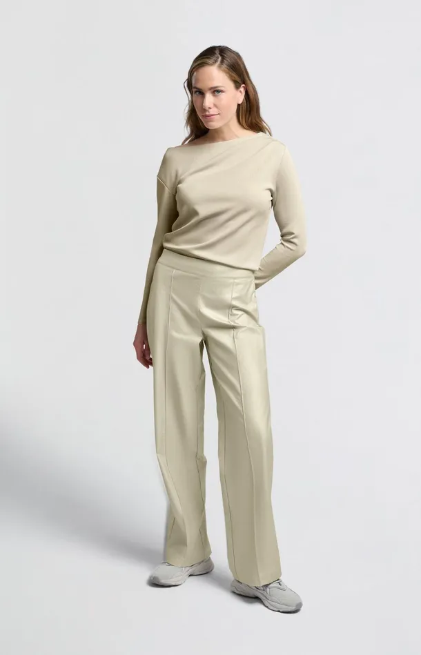 Metallic Faux Leather Pants With Wide Legs And Regular Fit Metallic Gold Women YAYA Trousers Metallic Faux Leather Pants With Wide Legs And Regular Fit Metallic Gold Women YAYA Trousers