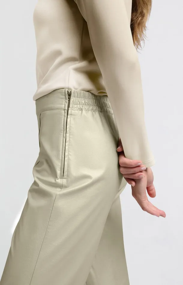 Metallic Faux Leather Pants With Wide Legs And Regular Fit Metallic Gold Women YAYA Trousers Metallic Faux Leather Pants With Wide Legs And Regular Fit Metallic Gold Women YAYA Trousers