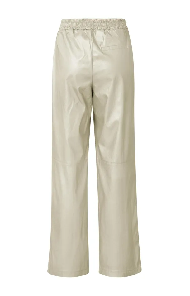 Metallic Faux Leather Pants With Wide Legs And Regular Fit Metallic Gold Women YAYA Trousers Metallic Faux Leather Pants With Wide Legs And Regular Fit Metallic Gold Women YAYA Trousers