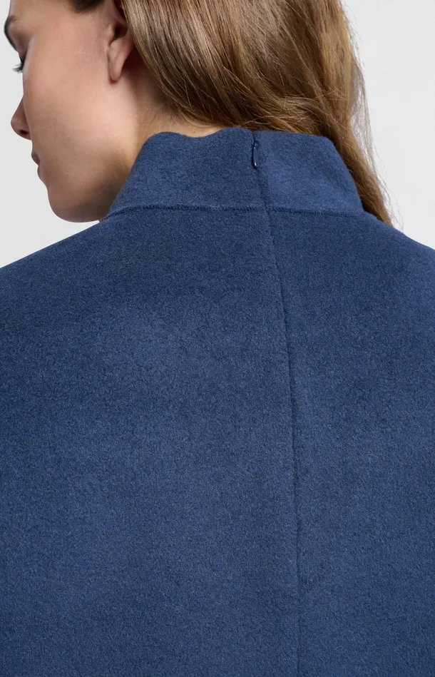 Oversized Dark Blue Sweatshirt With High Neck Outer Space Blue Women YAYA Sweaters Oversized Dark Blue Sweatshirt With High Neck Outer Space Blue Women YAYA Sweaters