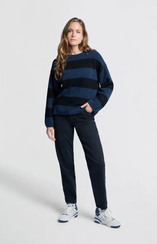 Oversized Sweater With Wide Stripes And Long Sleeves Outer Space Blue Dessin Women YAYA Sweaters Oversized Sweater With Wide Stripes And Long Sleeves Outer Space Blue Dessin Women YAYA Sweaters