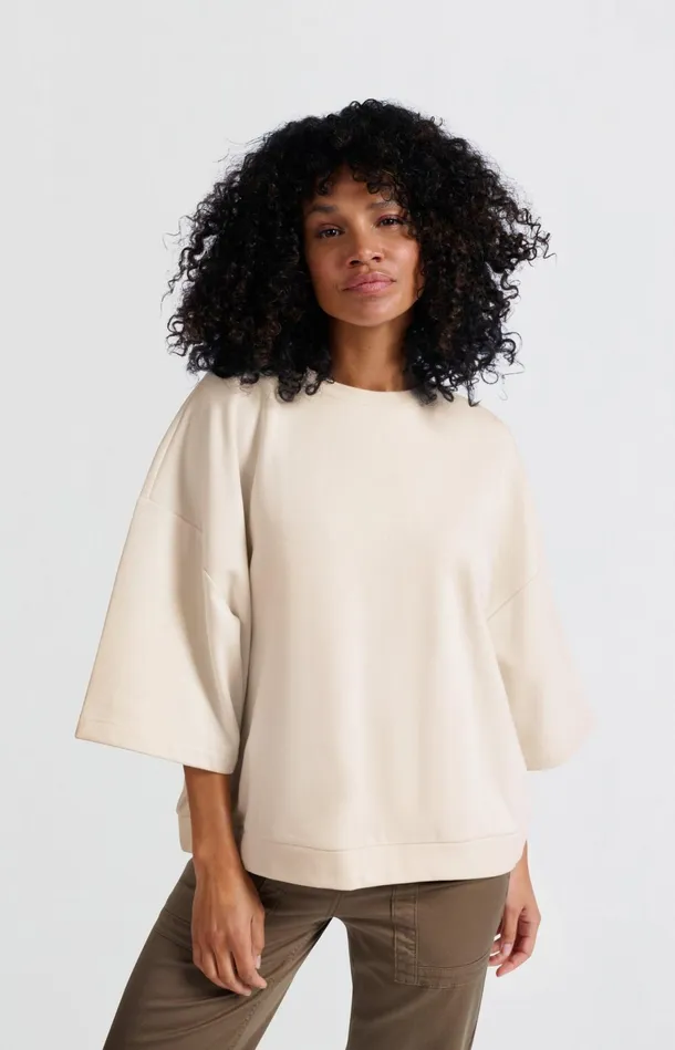 Oversized Sweatshirt With Short Wide Sleeves Off White Knit Women YAYA Sweaters Oversized Sweatshirt With Short Wide Sleeves Off White Knit Women YAYA Sweaters