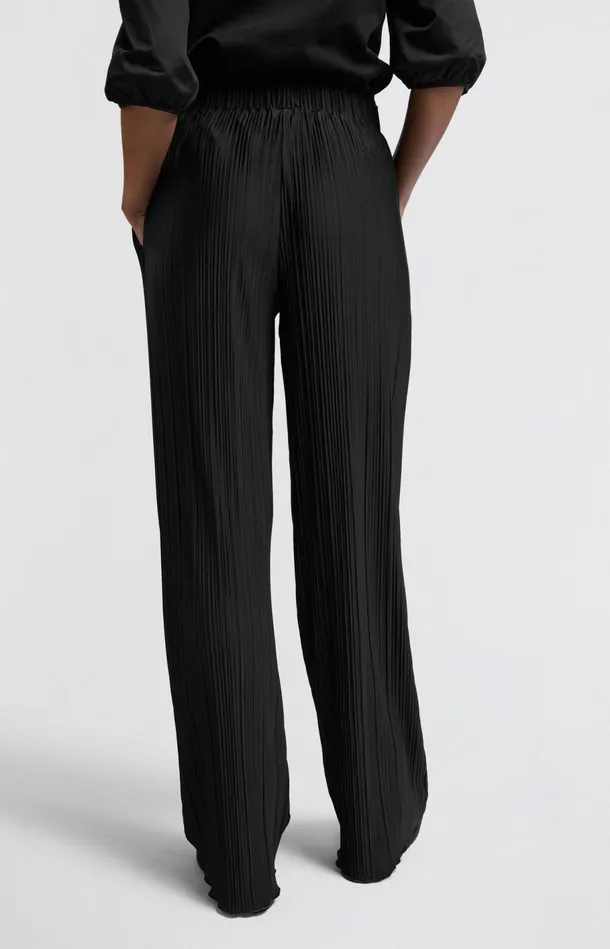 Pleated Trousers With Elastic Waistband And Wide Legs Black Women YAYA Trousers Pleated Trousers With Elastic Waistband And Wide Legs Black Women YAYA Trousers