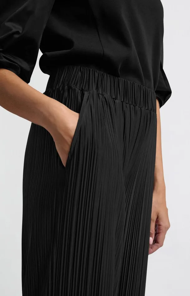 Pleated Trousers With Elastic Waistband And Wide Legs Black Women YAYA Trousers Pleated Trousers With Elastic Waistband And Wide Legs Black Women YAYA Trousers