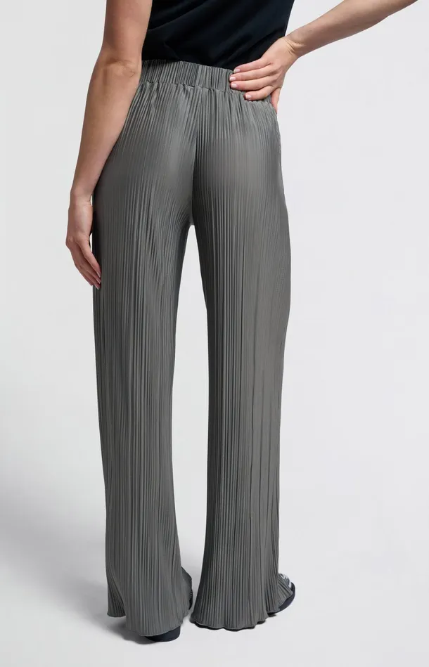 Pleated Trousers With Elastic Waistband And Wide Legs Dark Metal Grey Women YAYA Trousers Pleated Trousers With Elastic Waistband And Wide Legs Dark Metal Grey Women YAYA Trousers