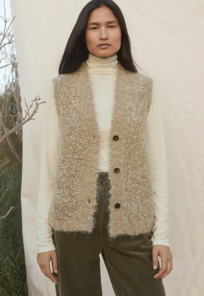 Poetry Fashion Cardigans Women Knitted Waistcoat Pale Fawn