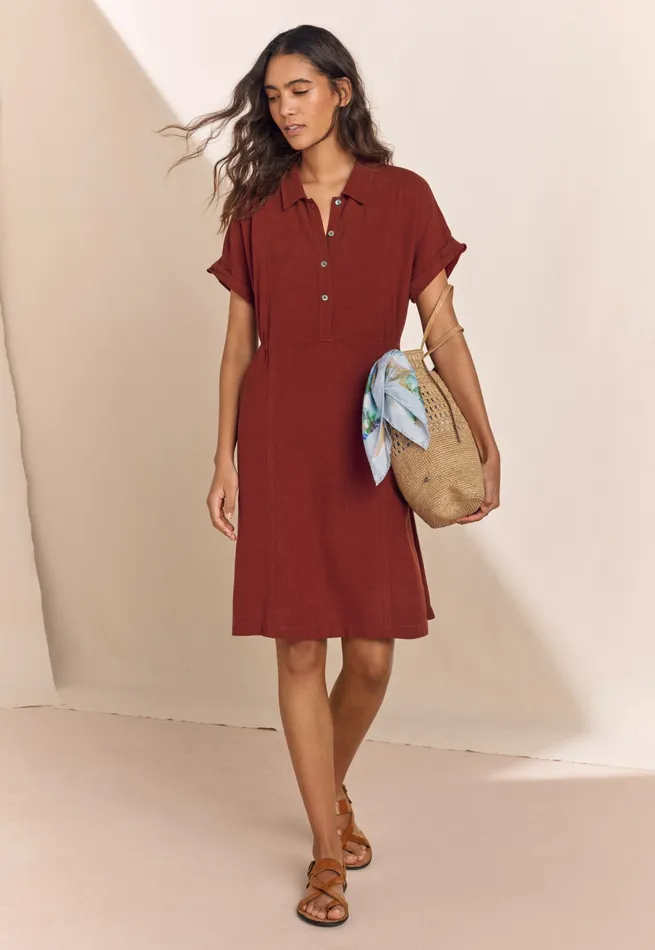 Poetry Fashion Dresses and Skirts Women Collared Short Dress Garnet