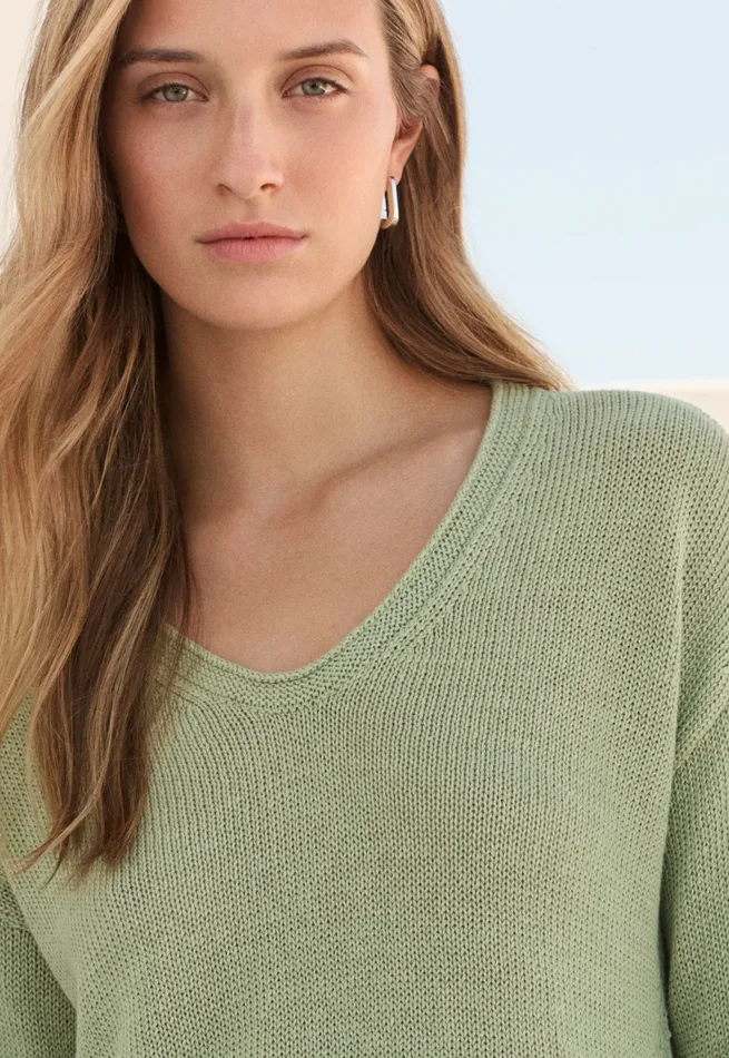 Poetry Fashion Sweaters Women Curved Vneck Sweater Pale Leaf