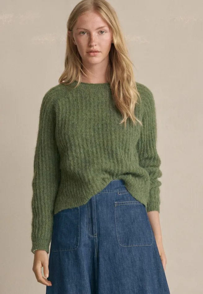 Poetry Fashion Sweaters Women Round Neck Sweater Evergreen