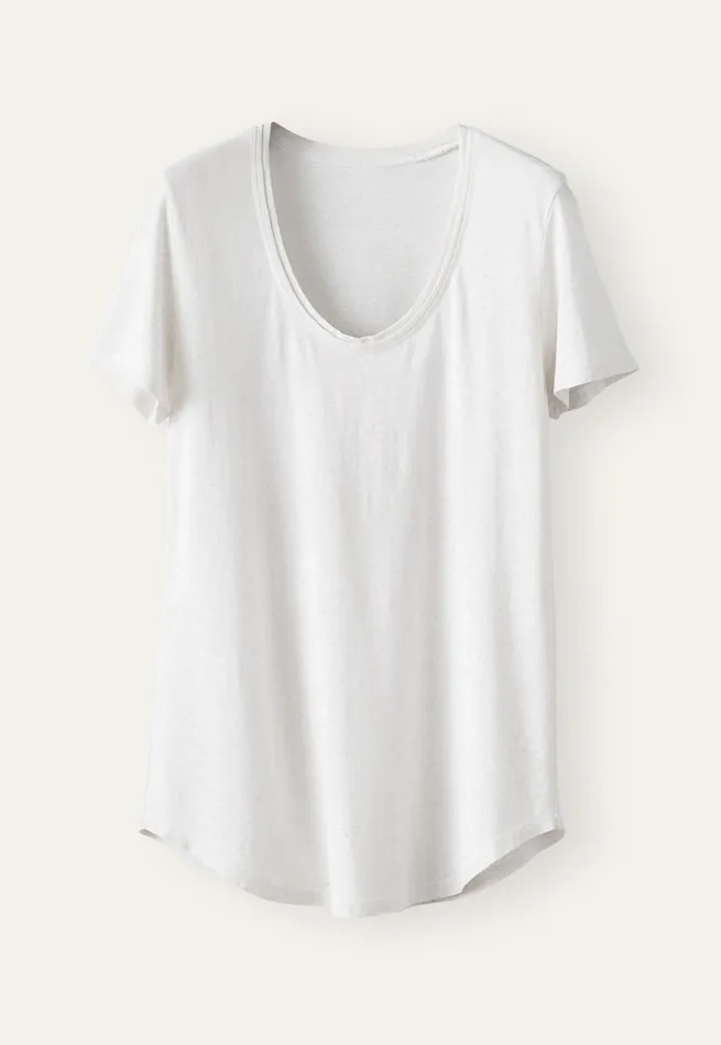 Poetry Fashion TShirt and Tops Women Scoopneck Tshirt White