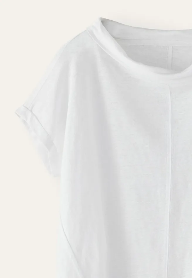 Poetry Fashion TShirt and Tops Women Turnedover Neck Top White