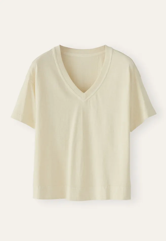 Poetry Fashion TShirt and Tops Women Vneck Tshirt Ecru