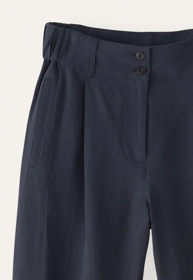 Poetry Fashion Trousers and Shorts Women Sidepanel Trousers Midnight