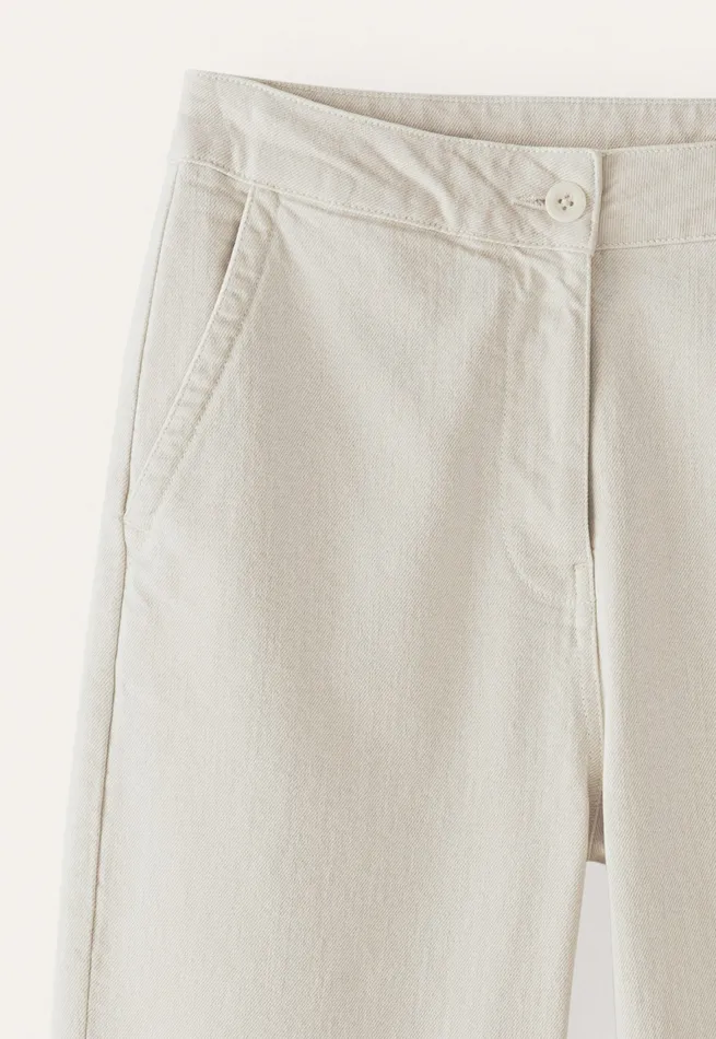 Poetry Fashion Trousers and Shorts Women Slimfit Cropped Trousers Ecru