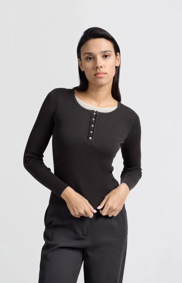 Ribbed Top With Button Placket And Fauxlayered Look Phantom Dessin Women YAYA Tops Ribbed Top With Button Placket And Fauxlayered Look Phantom Dessin Women YAYA Tops