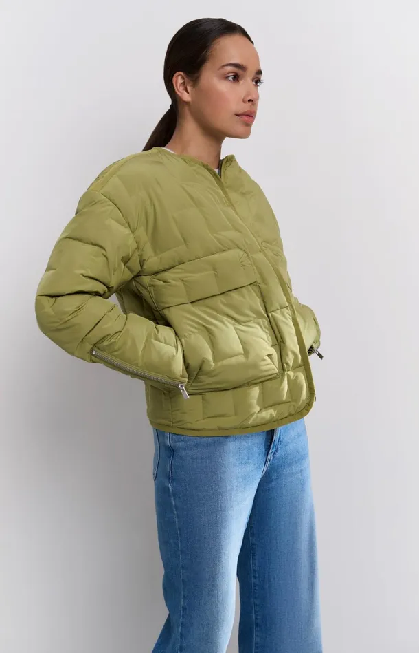 Short Quilted Jacket With Pockets And Zipper Closure Olive Women YAYA Coats