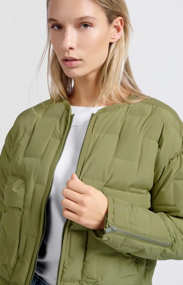 Short Quilted Jacket With Pockets And Zipper Closure Olive Women YAYA Coats Short Quilted Jacket With Pockets And Zipper Closure Olive Women YAYA Coats