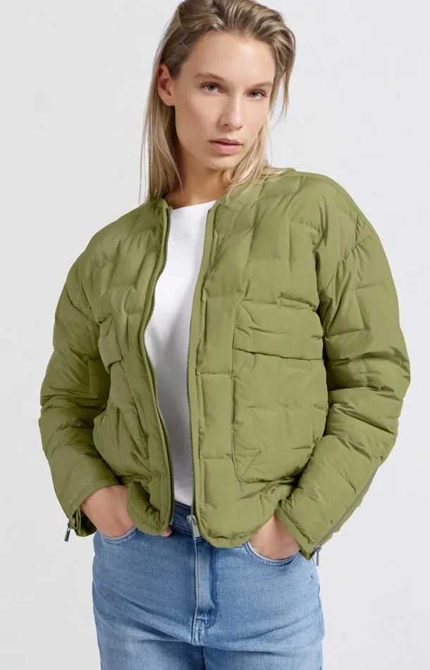 Short Quilted Jacket With Pockets And Zipper Closure Olive Women YAYA Coats Short Quilted Jacket With Pockets And Zipper Closure Olive Women YAYA Coats