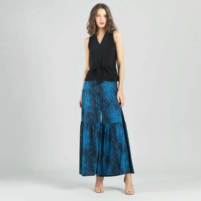 Sleeveless VNeck Center Front Tie Top 8211 Black Women Clara Sunwoo Modern Basics Sleeveless VNeck Center Front Tie Top 8211 Black Women Clara Sunwoo Modern Basics