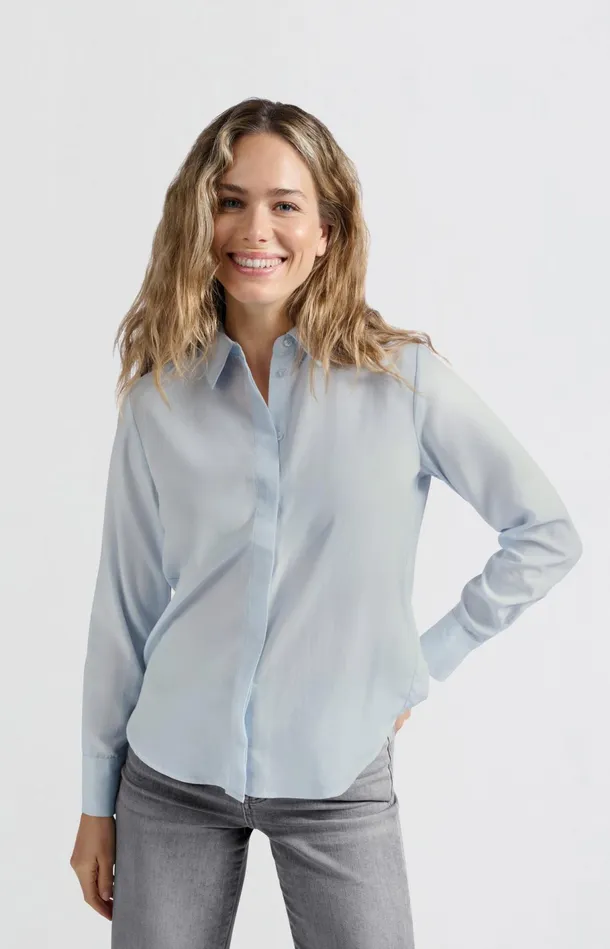 Soft Basic Blouse With Long Sleeves And Collar Gray Dawn Blue Women YAYA Blouses Soft Basic Blouse With Long Sleeves And Collar Gray Dawn Blue Women YAYA Blouses