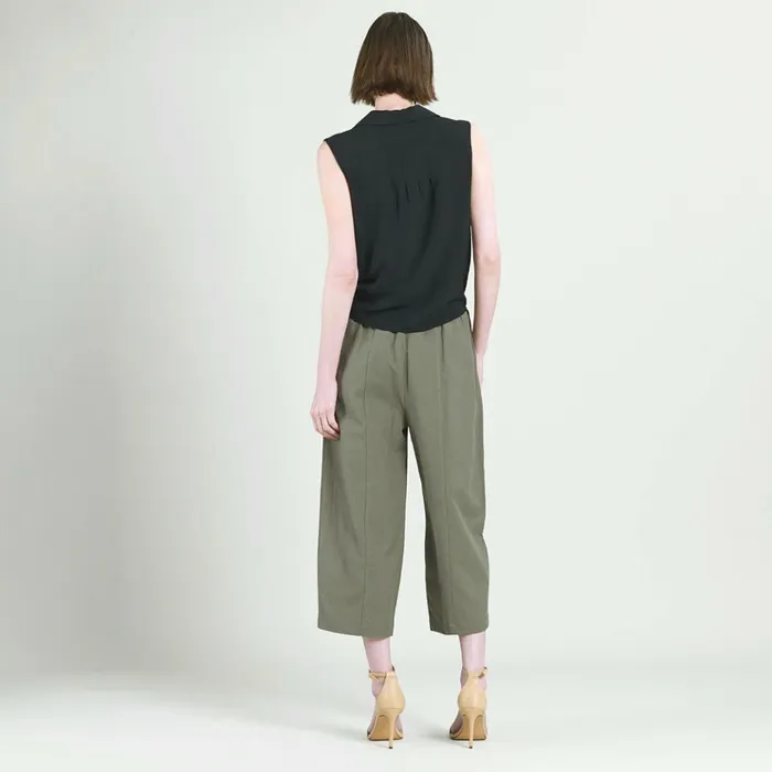 Soft Textured Rayon 8211 Sleeveless Button Down Tie Hem Top 8211 Black 8211 Limited Sizes Women Clara Sunwoo Tops Tunics