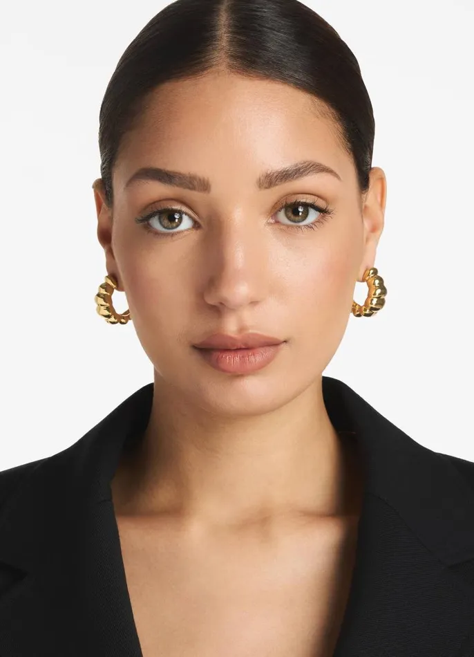 St John Christina Caruso Jewelry Women Christina Caruso Tufted Hoop Earring Gold St John Christina Caruso Jewelry Women Christina Caruso Tufted Hoop Earring Gold