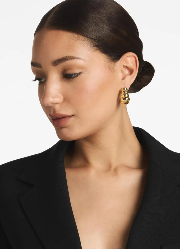St John Christina Caruso Jewelry Women Christina Caruso Tufted Hoop Earring Gold St John Christina Caruso Jewelry Women Christina Caruso Tufted Hoop Earring Gold