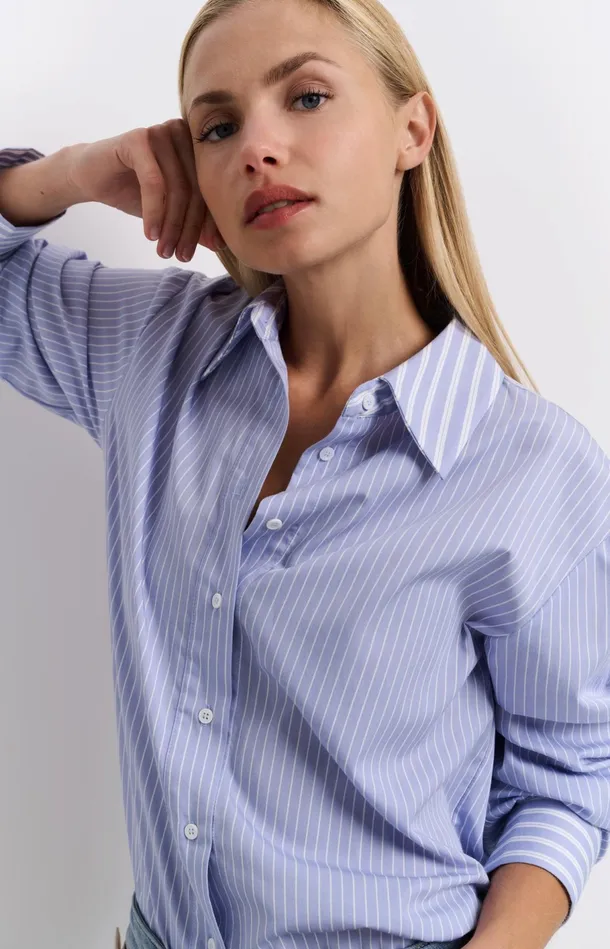 Striped Oversized Blouse With Collar And Long Sleeves Blue Dessin Women YAYA Blouses Striped Oversized Blouse With Collar And Long Sleeves Blue Dessin Women YAYA Blouses