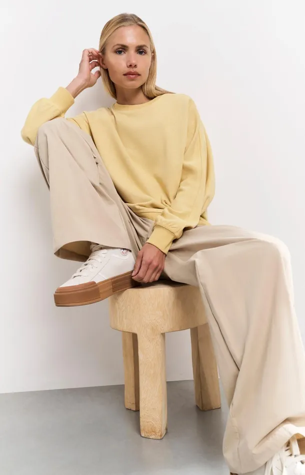 Sweatshirt With Small Slit And Loose Fit Moonstone Yellow Women YAYA Sweaters Sweatshirt With Small Slit And Loose Fit Moonstone Yellow Women YAYA Sweaters