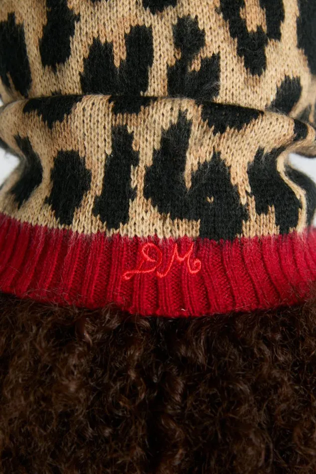 Women Damson Madder Hats Hood In Leopard With Red Tie