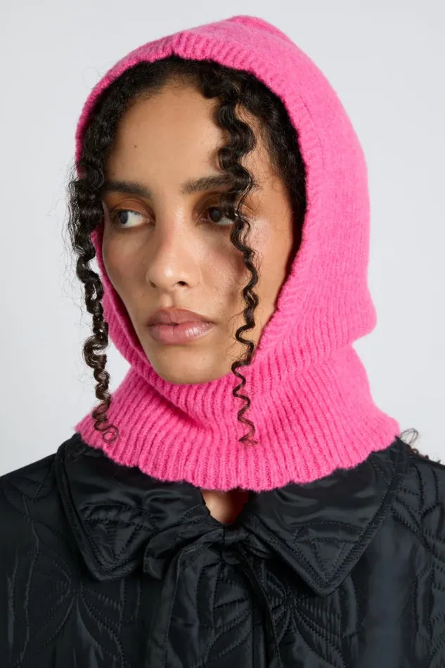 Women Damson Madder Hats Scalloped Edge Hood In Pink