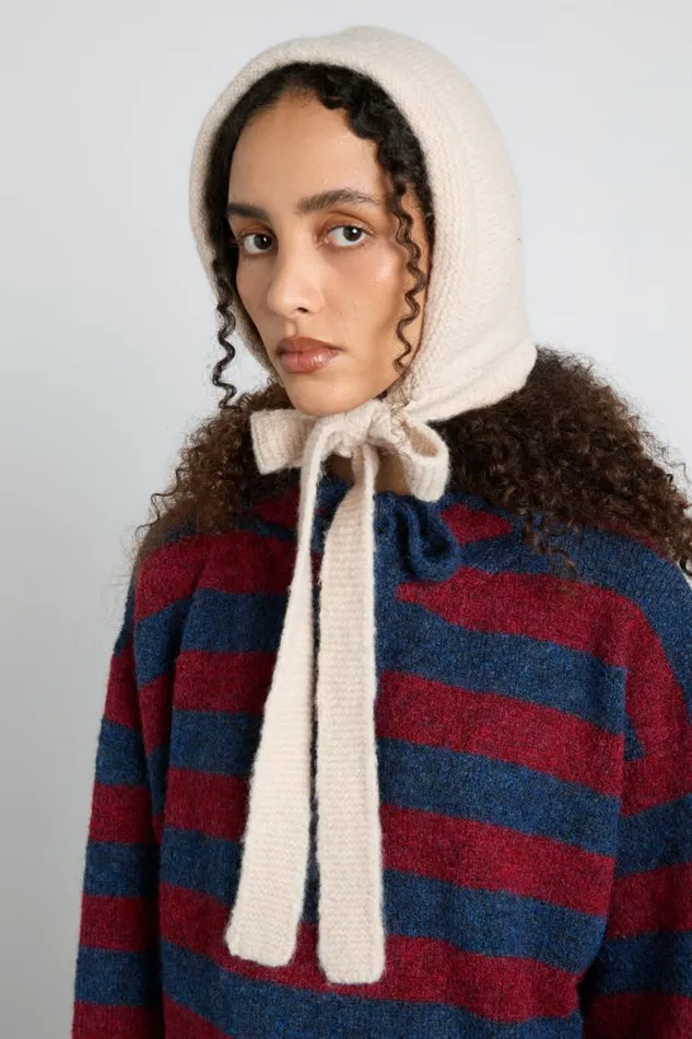 Women Damson Madder Hats Tie Neck Bonnet In Oatmeal