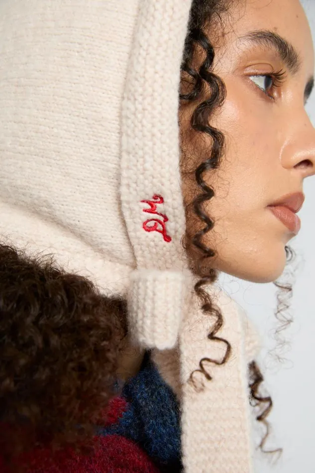 Women Damson Madder Hoods Tie Neck Bonnet In Oatmeal