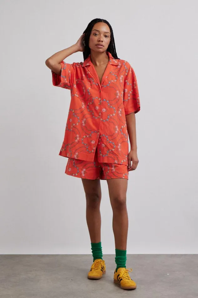 Women Damson Madder Shorts Table Cloth Shorts 8211 Red Flower Embroidery