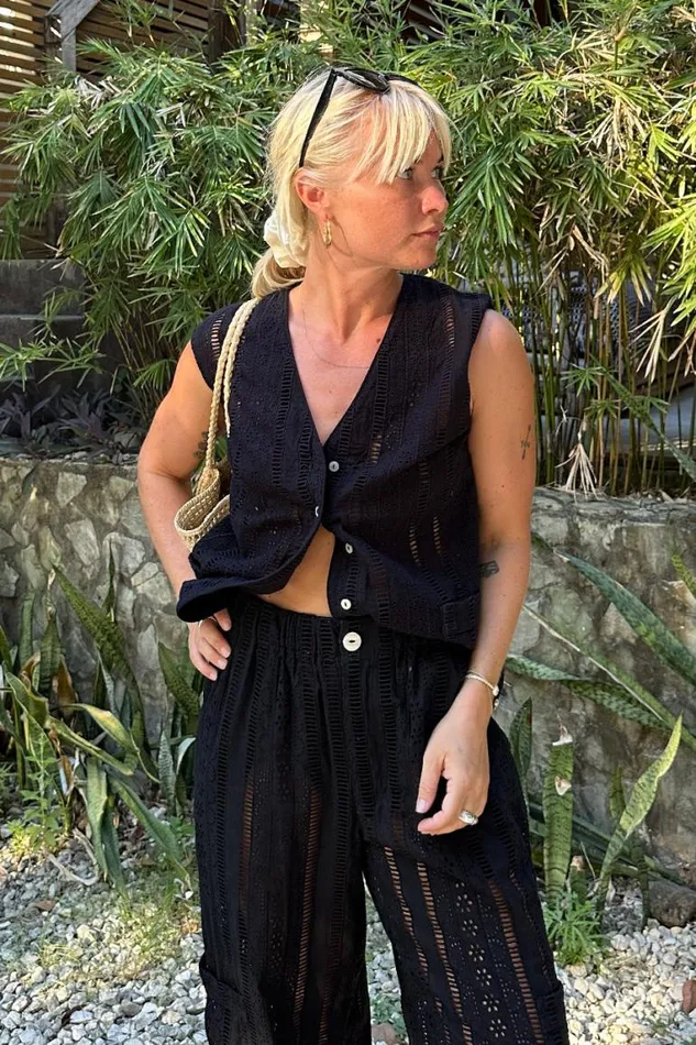 Women Damson Madder Tops Alys Vest 8211 Black Broderie