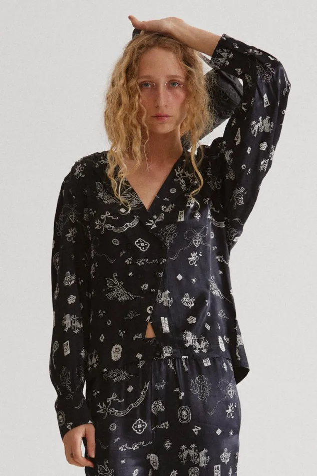 Women Damson Madder Tops Clairo Blouse 8211 Symbol Print