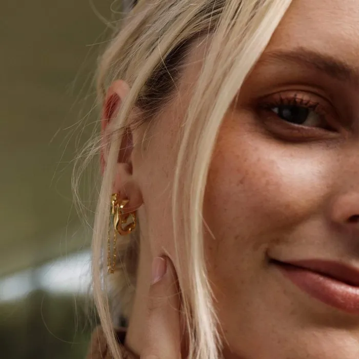 Women Este Lalonde Earrings Daisy London Jewellery Este Lalonde Flow Midi Hoops 18ct Gold Plate