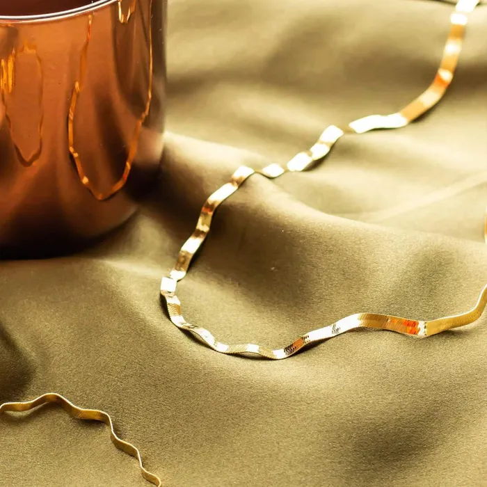 Women Este Lalonde Necklaces Daisy London Jewellery Este Lalonde Wavy Snake Chain Necklace 18ct Gold Plate