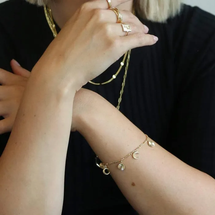 Women Este X Daisy Goddess Daisy London Jewellery Este Lalonde Luna Charm Bracelet 18Ct Gold Plated